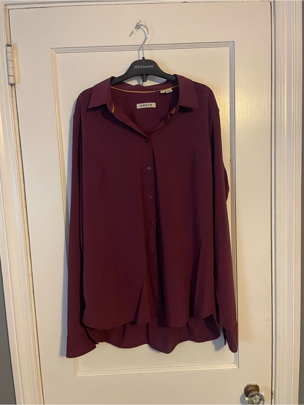 Orvis long sleeve blouse in burgundy Women’s size L